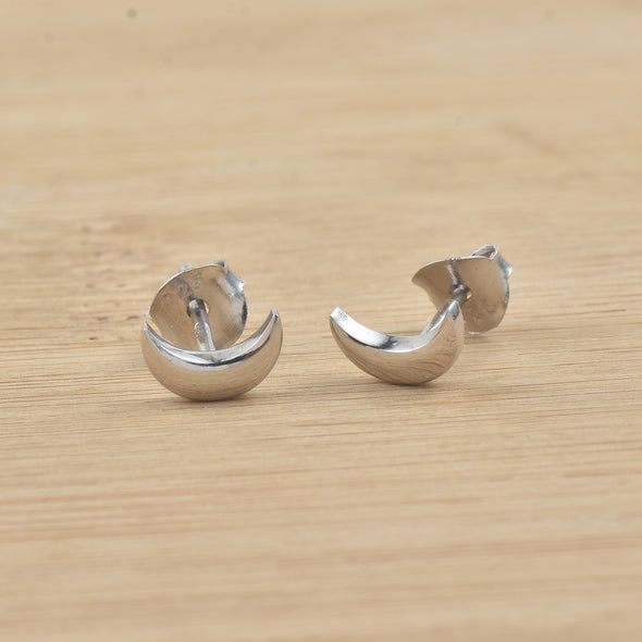 925 Sterling Silver Crescent Moon Stud Earrings