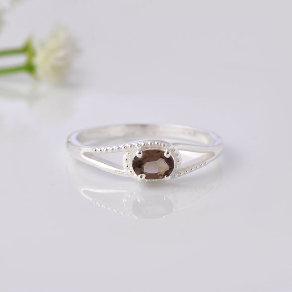0.50 Ct Oval Smoky Quartz Vintage-Inspired Split-Shank Solitaire Ring 925 Sterling Silver