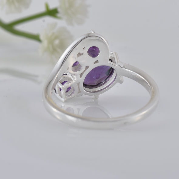 2.50 Carat Oval Shape Amethyst Cluster Ring 925 Sterling Silver