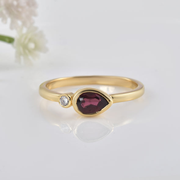 0.70 Ct Pear Shape Rhodonite Garnet Ring 925 Sterling Silver Gold Plated