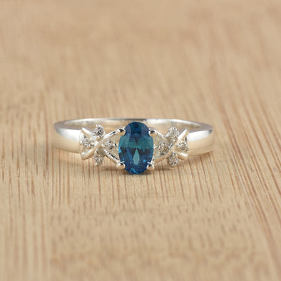 0.50 Ct Oval Shape London Blue Topaz Vine Leaf Ring 925 Sterling Silver