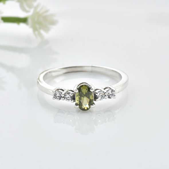 0.50 Ct Oval Shape Peridot Solitaire Ring 925 Sterling Silver