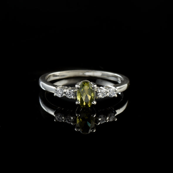 0.50 Ct Oval Shape Peridot Solitaire Ring 925 Sterling Silver