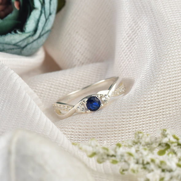 925 Sterling Silver 4MM Round Shape Blue Sapphire Gemstone Ring