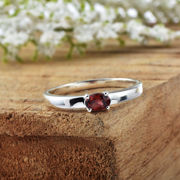 925 Sterling Silver 6x4MM Oval Shape Garnet Gemstone Ring