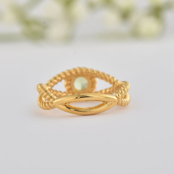 4x4mm Round Peridot Twisted Band Design Ring - 925 Sterling Silver Yellow Plated