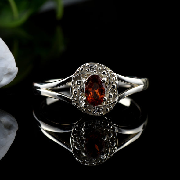 6x4mm Oval Garnet and Textured Halo Design Ring - 925 Sterling Silver