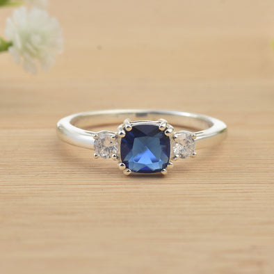 6x6mm Cushion Blue Sapphire Three-Stone Ring 925 Sterling Silver