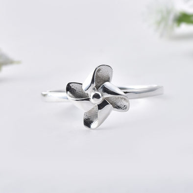925 Sterling Silver Pinwheel Flower Ring