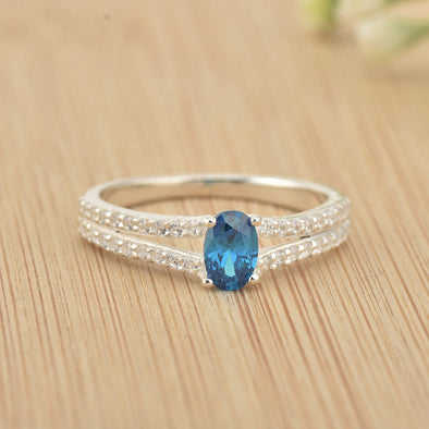 925 Sterling Silver 6x4mm Oval London Blue Topaz Solitaire with Accents Ring