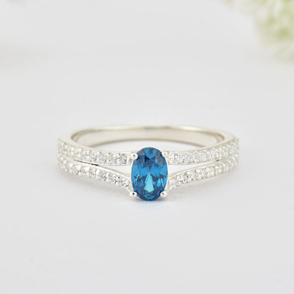 925 Sterling Silver 6x4mm Oval London Blue Topaz Solitaire with Accents Ring