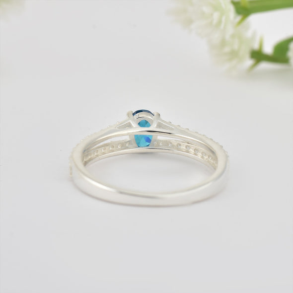 925 Sterling Silver 6x4mm Oval London Blue Topaz Solitaire with Accents Ring