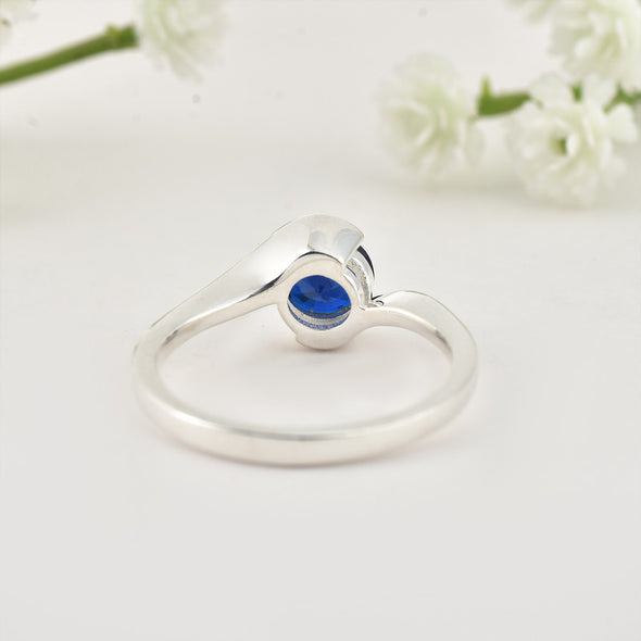 925 Sterling Silver 6x6mm Round Blue Sapphire Solitaire Ring