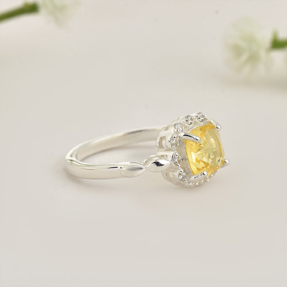 925 Sterling Silver 6x6mm Round Lemon Quartz Ring with Halo Accents